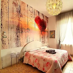 Appartamento Casa Singola A Pochi Passi Dal Centro Storico
